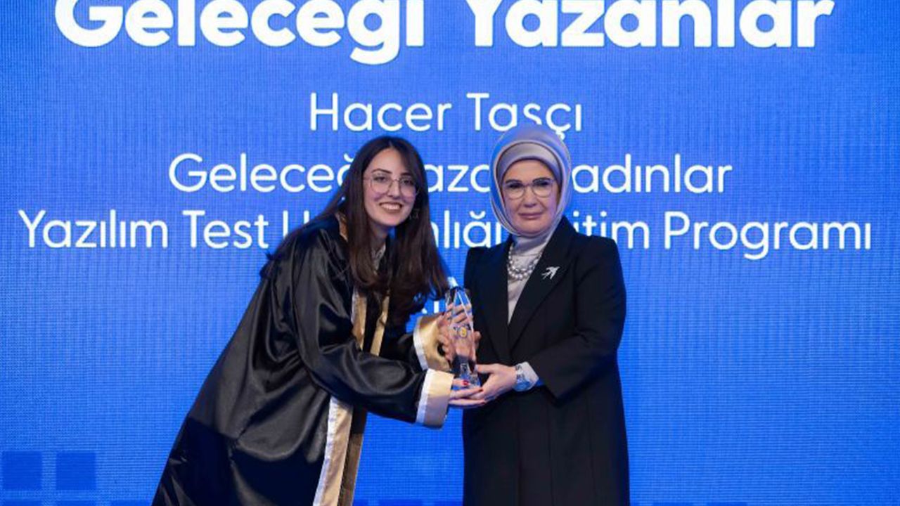 Emine Erdoğan’dan birincilik ödülü