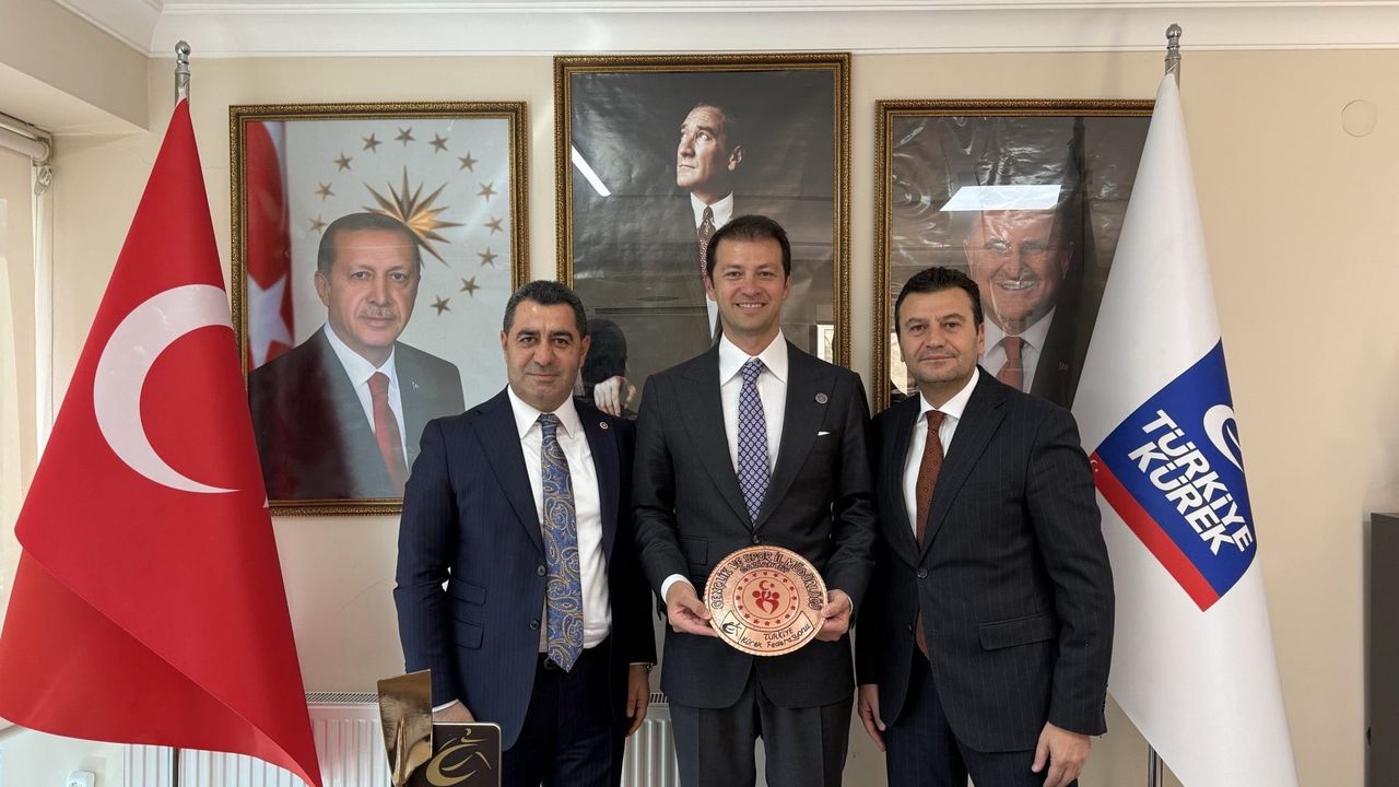 Bozgeyik ve Şahin'den Kürek Federasyonuna ziyaret