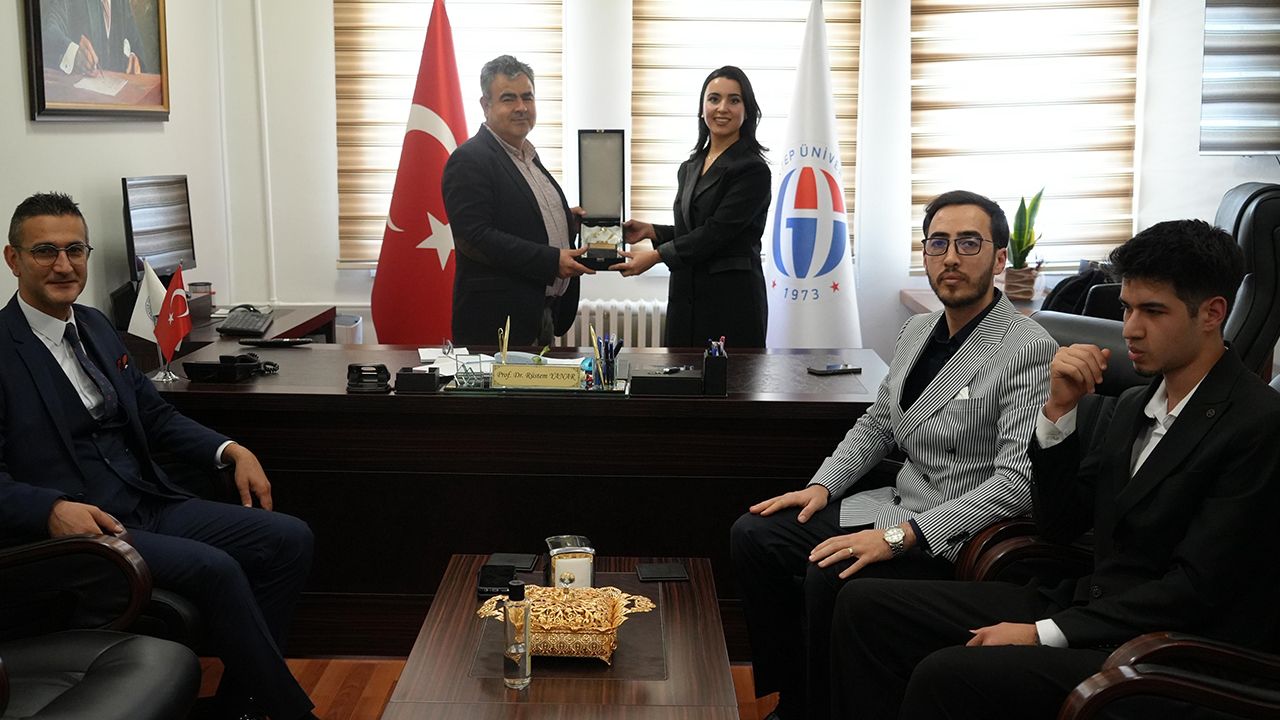 GAÜN’de imzalar atıldı