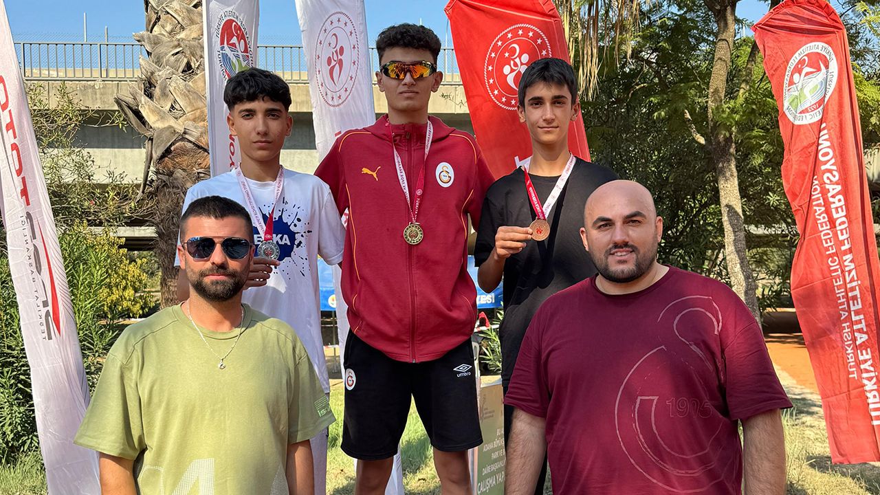 Yaşından büyük rakiplerini yendi