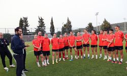 Hamit Altıntop'dan Kadın Milli takıma destek