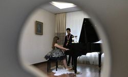 Elif ve Meriç piyanist olma yolunda ilerliyor
