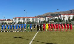 U16'lık Millilerden Azerbaycan'a farklı tarife