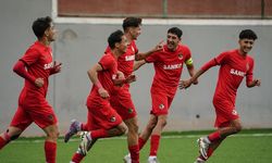 U-19 şov yapmaya devam ediyor