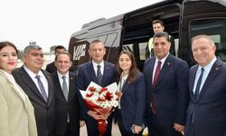 Özgür Özel coşkuyla karşılandı