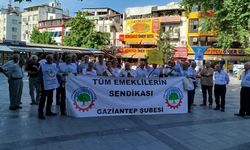 Emekliler sefalete açlığa mahkum edildi