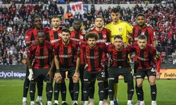Yenilgisinin faturasını 5 futbolcuya kesti