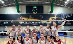 Zeugma Voleybol Yarı finalde