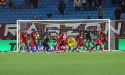İç sahada iyi dış sahada kötü