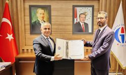 Çetin rektör yardımcısı oldu