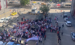 Kamu işçileri iş bıraktı