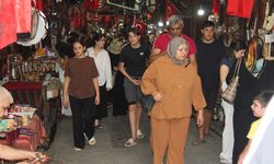 Sıcağa aldırış etmiyorlar