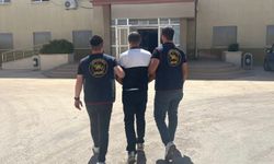 Hırsızlık suçundan aranıyordu