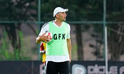 İmza sonrası sahaya indi