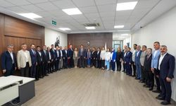 Şahin ekibiyle Vali ve Yılmaz'a gitti