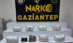 Yasaklı maddeyi bavullara zulalamışlar