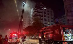 7 katlı binanın terasında yangın