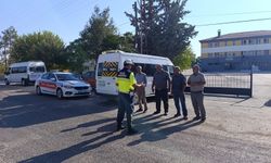 Jandarmadan okul önlerine sıkı takip