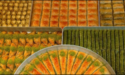O baklavacıda gıda boyası şoku