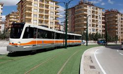 Büyükşehir öğrencilere toplu taşıma jesti yaptı