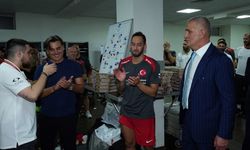 Cumhurbaşkanı Erdoğan'dan A Milli Futbol Takımı'na tebrik telefonu
