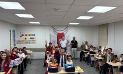 Vakıflardan öğrencilere destek