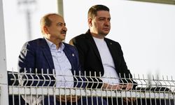 Başkan yalnız bırakmıyor
