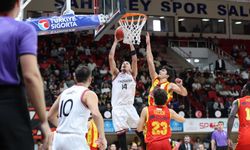 Göztepe'ye fark attık 97-61