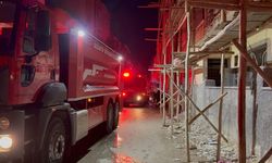 4 katlı bina alevlere teslim oldu