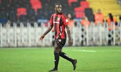 Abena formasına kavuşuyor