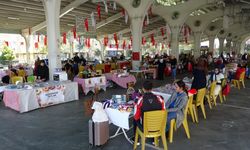 Bu çarşıda el emeği var