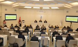 Büyükşehir meclisinde benzin istasyonu tartışması