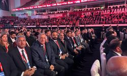 CHP ekibi tam kadro Kurultayda