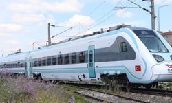 İlk milli hızlı tren raylara iniyor