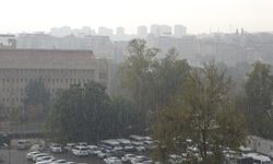 Gaziantep güne sağanakla uyandı