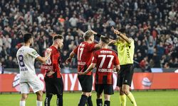 Hakem resmen katletti