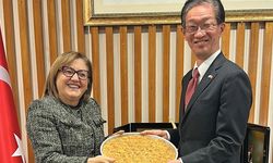 Fatma Şahin'den Japon turist hamlesi