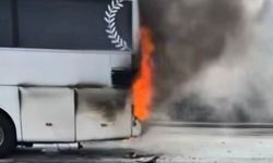 Yolcu minibüsünde yangın