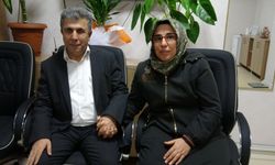 Hayatını görme engelli eşine adadı