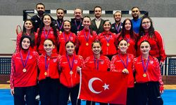 Hokeyciler gururlandırdı