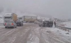 Gaziantep-Araban karayolunda kar esareti