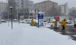 Gaziantep’te kar hayatı durdurdu