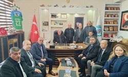 Özcan’dan esnafa tebrik ziyareti