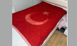 Şehitkamil’in tabutuna örtülen bayrak bulundu