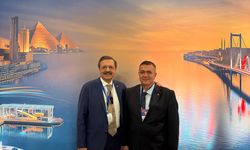 Akıncı iş forumuna katıldı