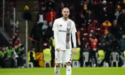 Mujakic son anda kadrodan çıkarıldı