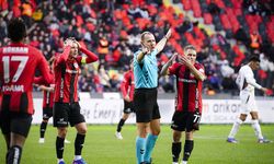 Ne yapacağız bu hakemlerle?