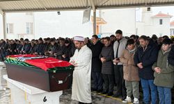 Tren görevlisi son yolculuğuna uğurlandı