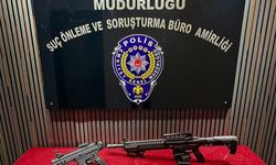 Yağma ve hırsızlık suçundan aranıyordu