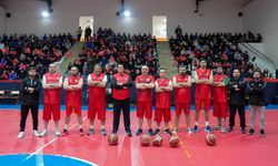 Yılmaz gençlerle kozlarını paylaştı